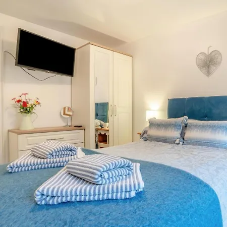4 Bed In Oc-w506 Whitby