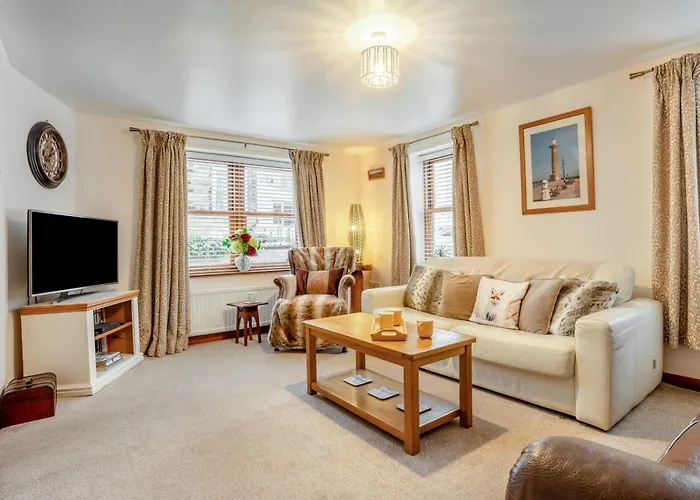 4 Bed In Oc-w506 * Whitby